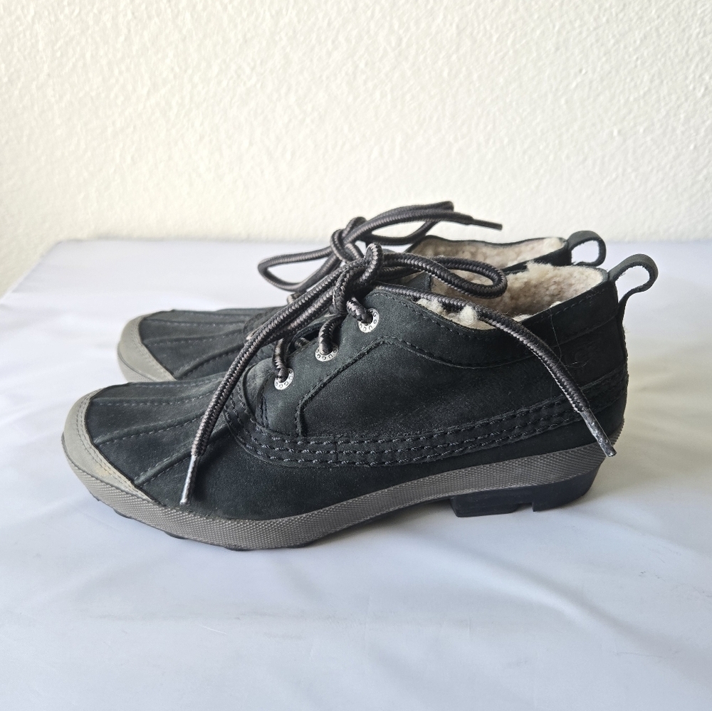 Ugg Australia Magpie Waterproof Ankleโ Duck Boots Black Nubuck Leather Size 6
